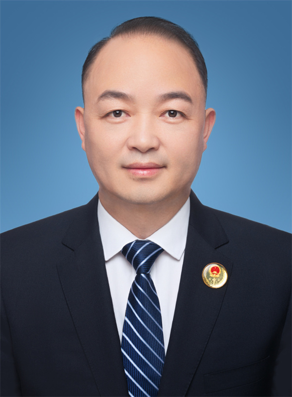 張俊(公證員)